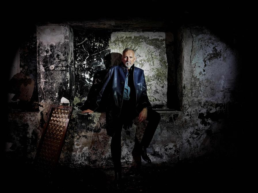 Foto af krimiforfatter Jussi Adler-Olsen.